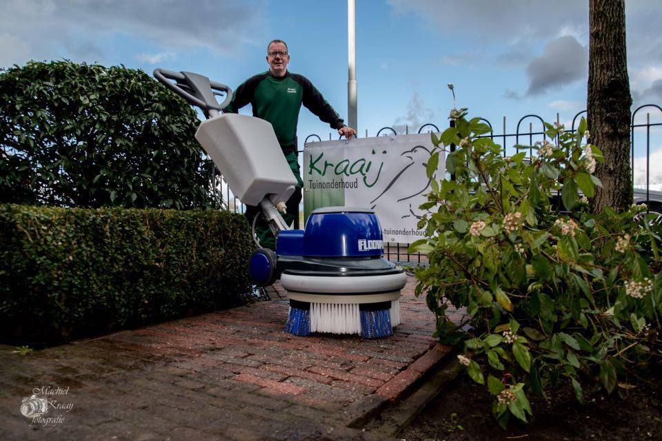 kraaijtuinonderhoud bestrating reinigen